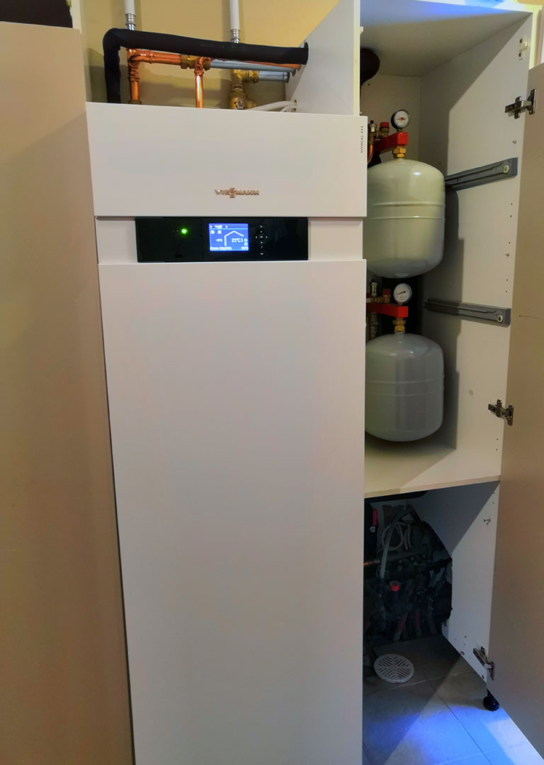 Viessmann Vitocal 222 G Maal mp pumpun Asennus Jyv skyl 